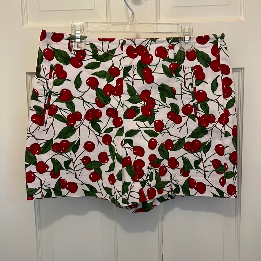Zara Shorts 3” inseam Size M